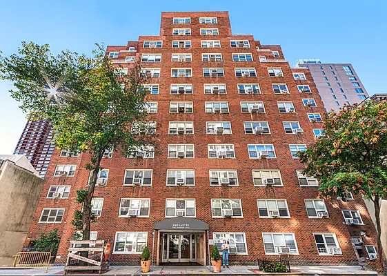 Sold by Keller Williams NYC | media 8