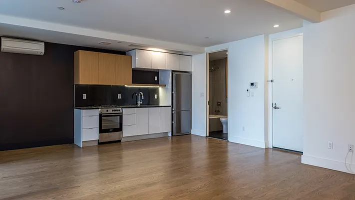 Rented by Nooklyn NYC LLC | media 21