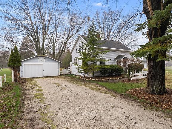 3rd image of 361 S Forestville Ave