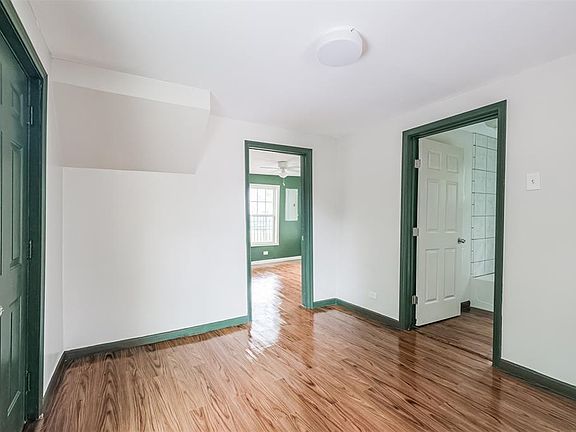 4th image of 3349 Anita St #A