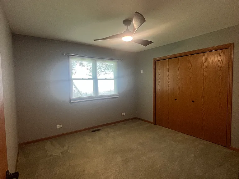 10304 Wilmette Ave — Photo 9