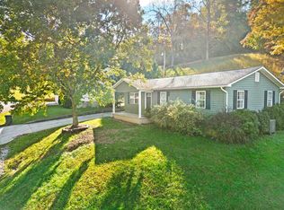 309 S Court St, Grayson, KY 41143
