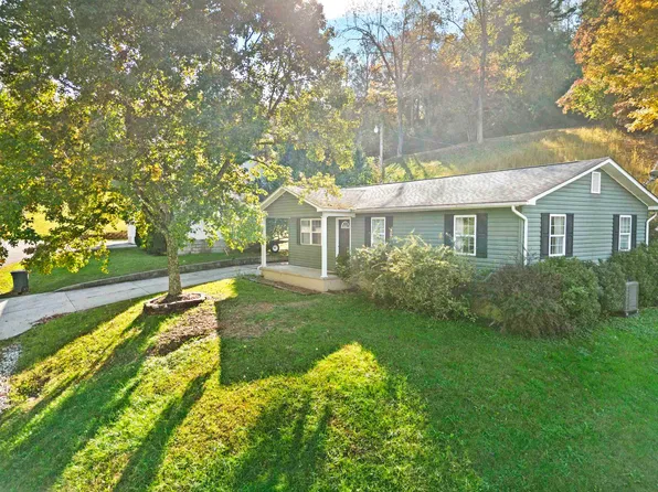 309 S Court St, Grayson, KY 41143