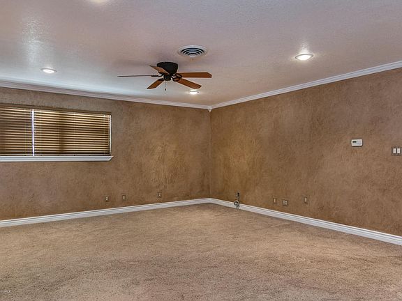 5th image of 214 Rosemary Ln