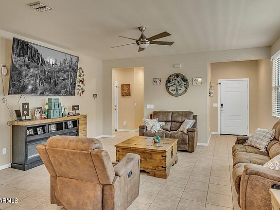 4th image of 9828 W GETTY Drive