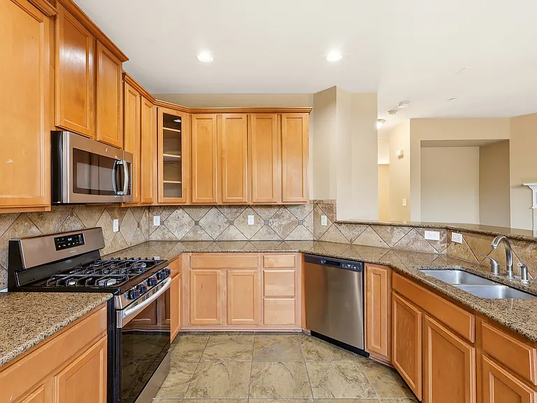 1435 Chase Ln — Photo 10