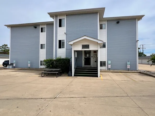 3130 W Monroe St APT 312, Waukegan, IL 60085
