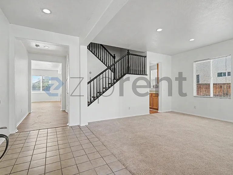 1854 Bankstown Way — Photo 2