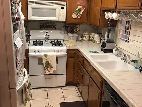 4th image of 7005 Jordan Ave Unit 107