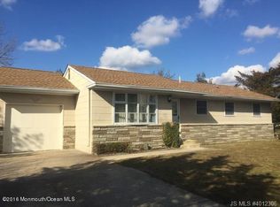 39 Mirror Lake Dr, Little Egg Harbor, NJ 08087