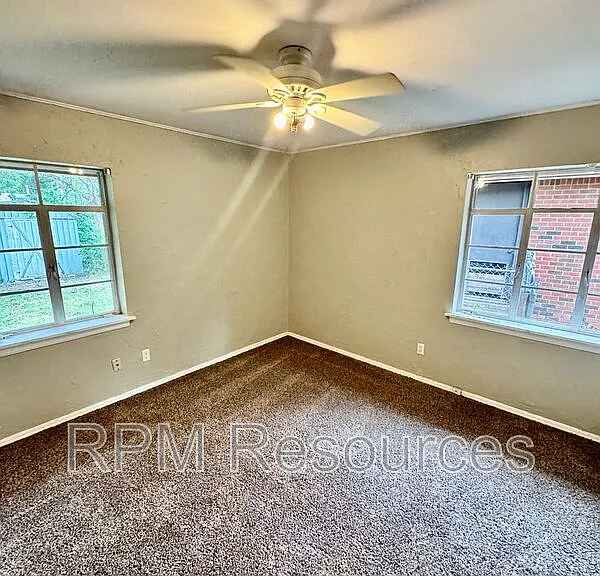 2137 Barclay Rd — Photo 19