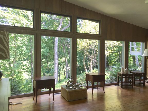 Wall of glass to river