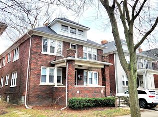 864 Nottingham Rd #1S, Grosse Pointe, MI 48230