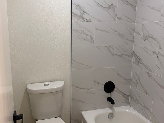 3rd image of 2904 Sweeney Ln APT D