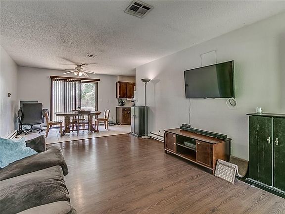5th image of 654 W Elder Dr