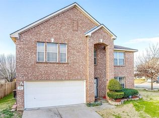 237 Lincoln Ln, Crowley, TX 76036