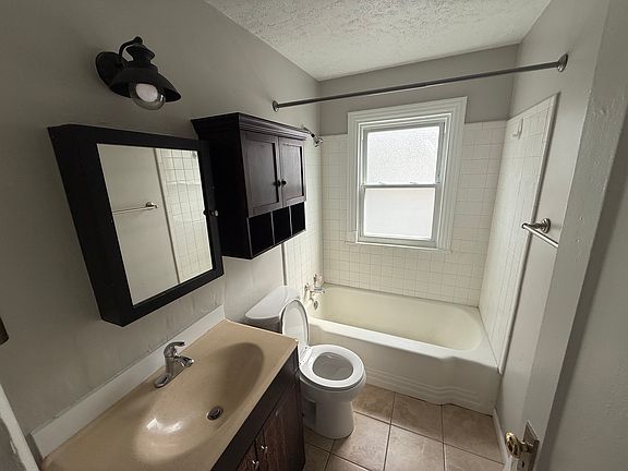 5th image of 1755 Stahlwood Ave
