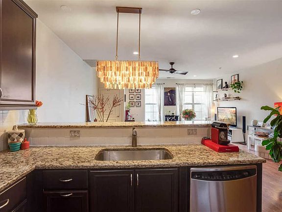 5th image of 443 2nd St APT 401