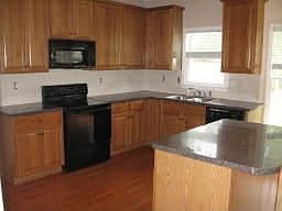 5th image of 4419 Beacon Hill Dr