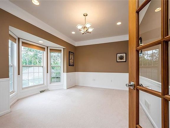 2nd image of 5011 Havenwood Dr