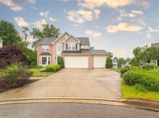 254 Ledgestone Ct, Akron, OH 44321