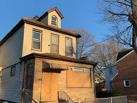 3rd image of 11827 193rd St
