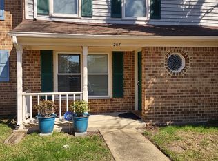 208 Loch Cir, Hampton, VA 23669