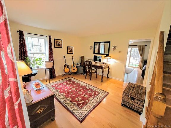 5th image of 114 Chardonnay Ln