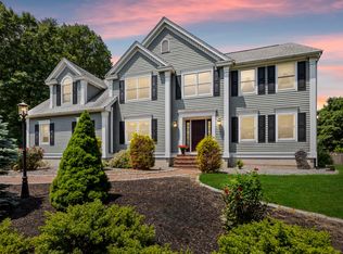 15 Westridge Dr, Hampton, NH 03842