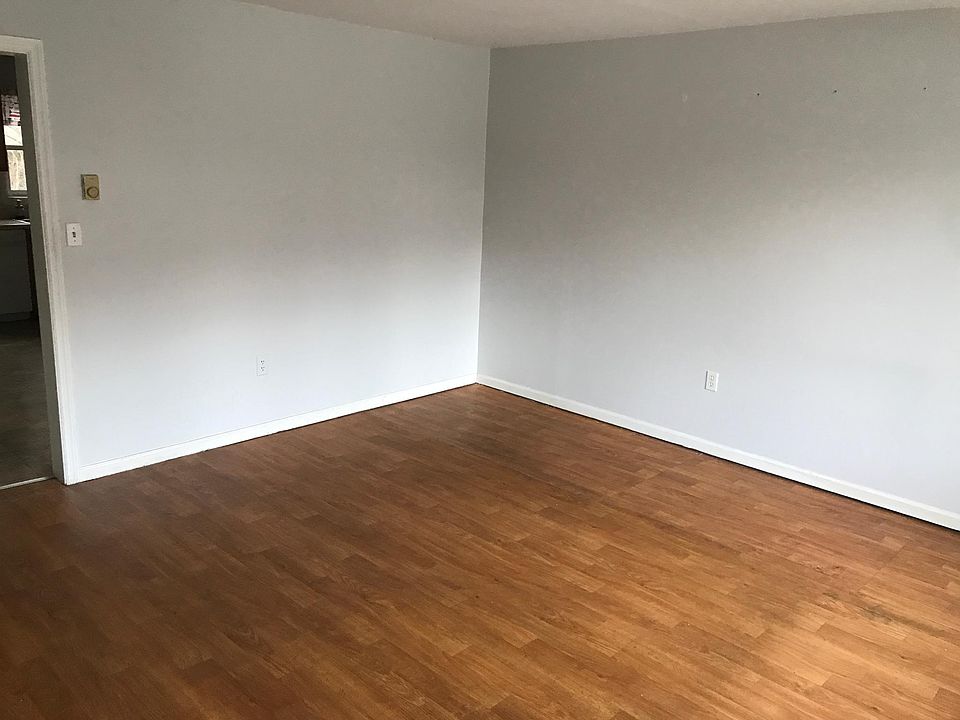 2nd image of 109 Heritage Rd