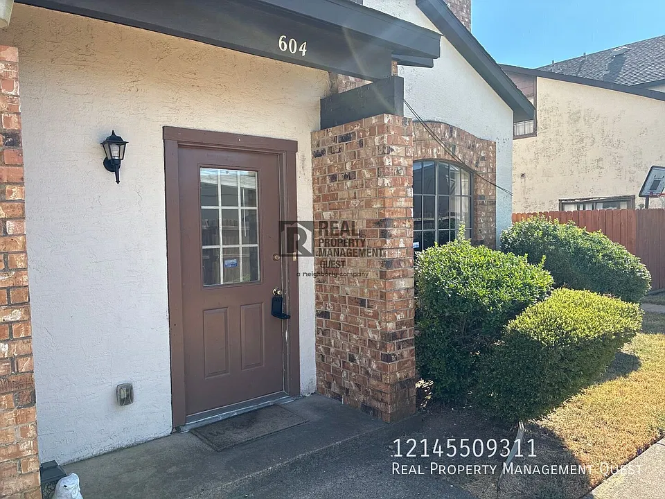 611 Oriole Blvd #604