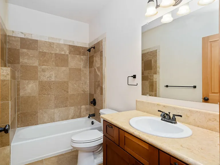 224 N Holladay Dr #201 — Photo 27