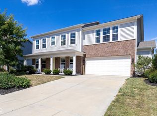 6416 Woodland Ln, McCordsville, IN 46055