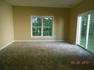 4th image of 37 Dale Ct