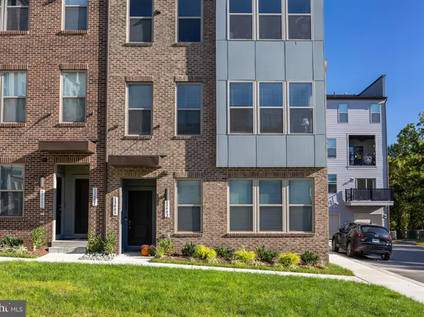 13683 Innovation Station Loop, Herndon, VA 20171