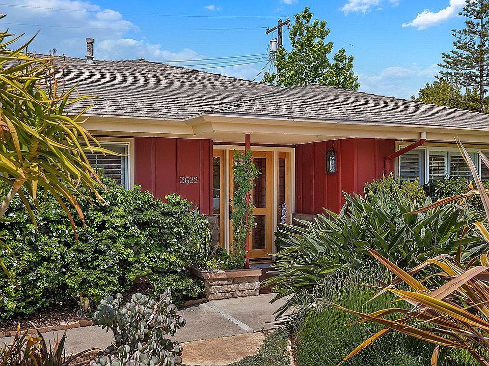 Front entry - lavender, succulent garden, geranium, roses