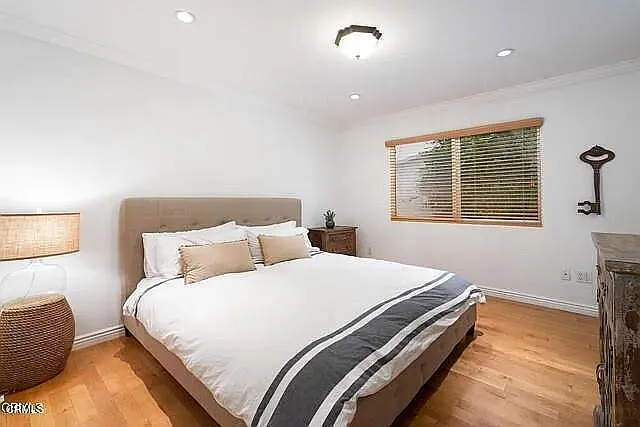 748 N La Jolla Ave — Photo 10