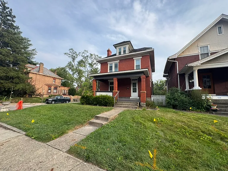 113 E Oakland Ave — Photo 29