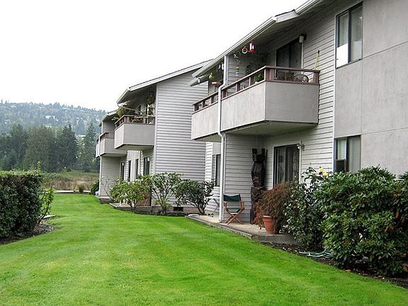 4th image of 213 E Prairie St #213