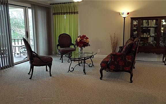 LIVING RM-SLIDING GLASS DOOR