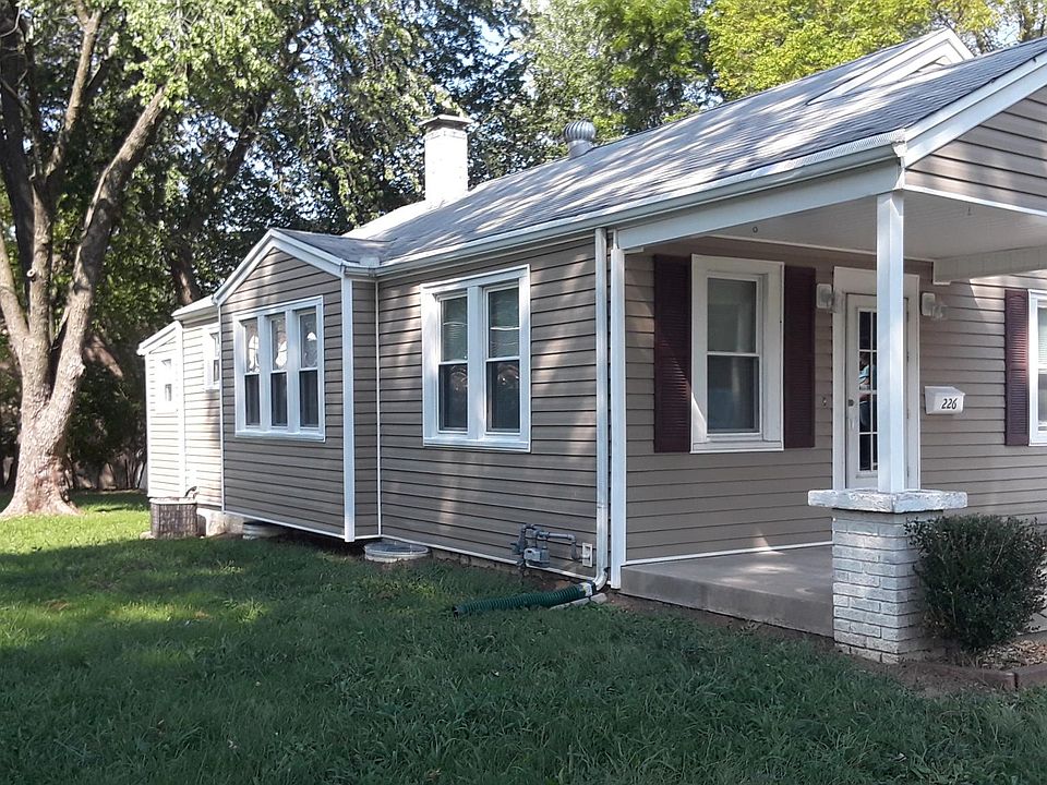 1st image of 226 S Huttig Ave