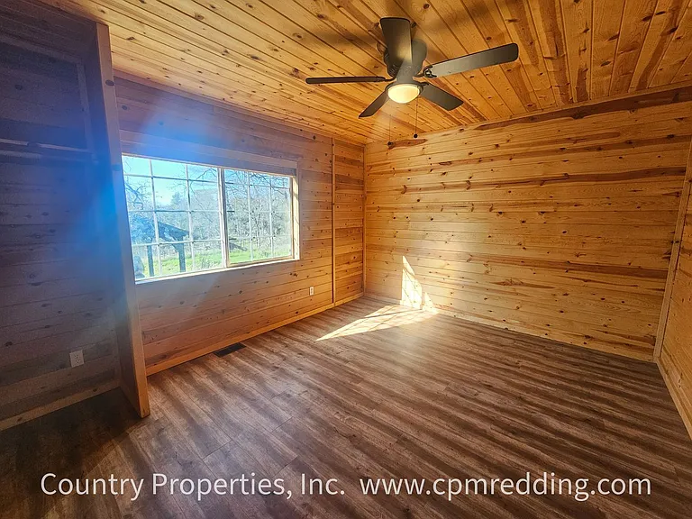 13477 Oak Run Rd — Photo 20