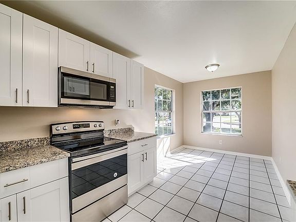 2nd image of 11048 Sylvan Pond Cir