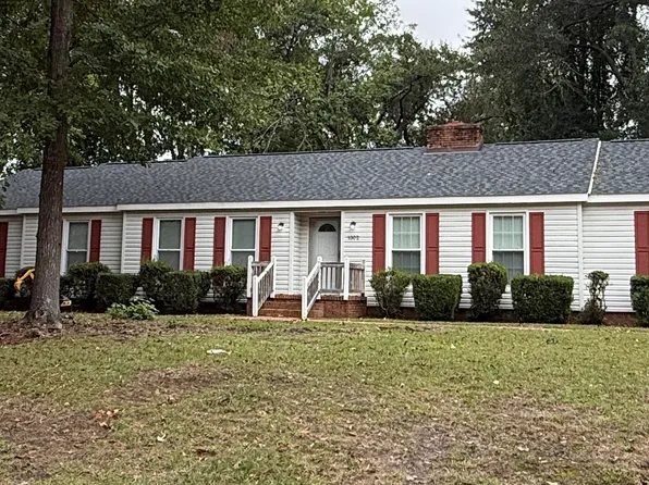 1002 Summerbrook Place, Jacksonville, NC 28540