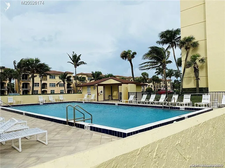 7430 S Ocean Dr — Photo 52