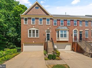 11595 Avondale Dr, Fairfax, VA 22030