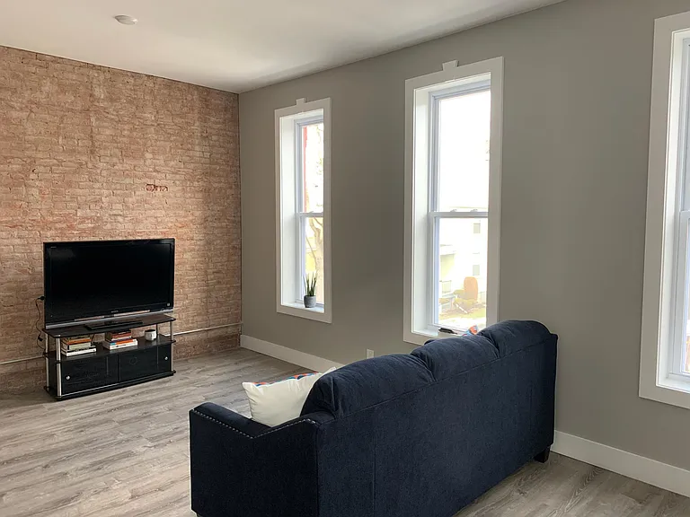 159 Caroline St #2 — Photo 10