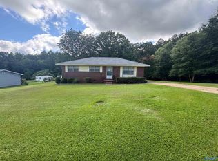 4221 Tawannah Cir E, Hokes Bluff, AL 35903