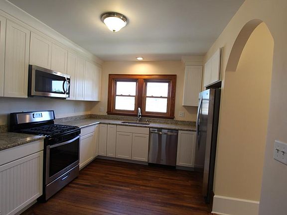5th image of 271 25th St NW