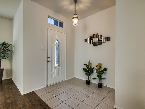 2nd image of 2333 Basswood Dr